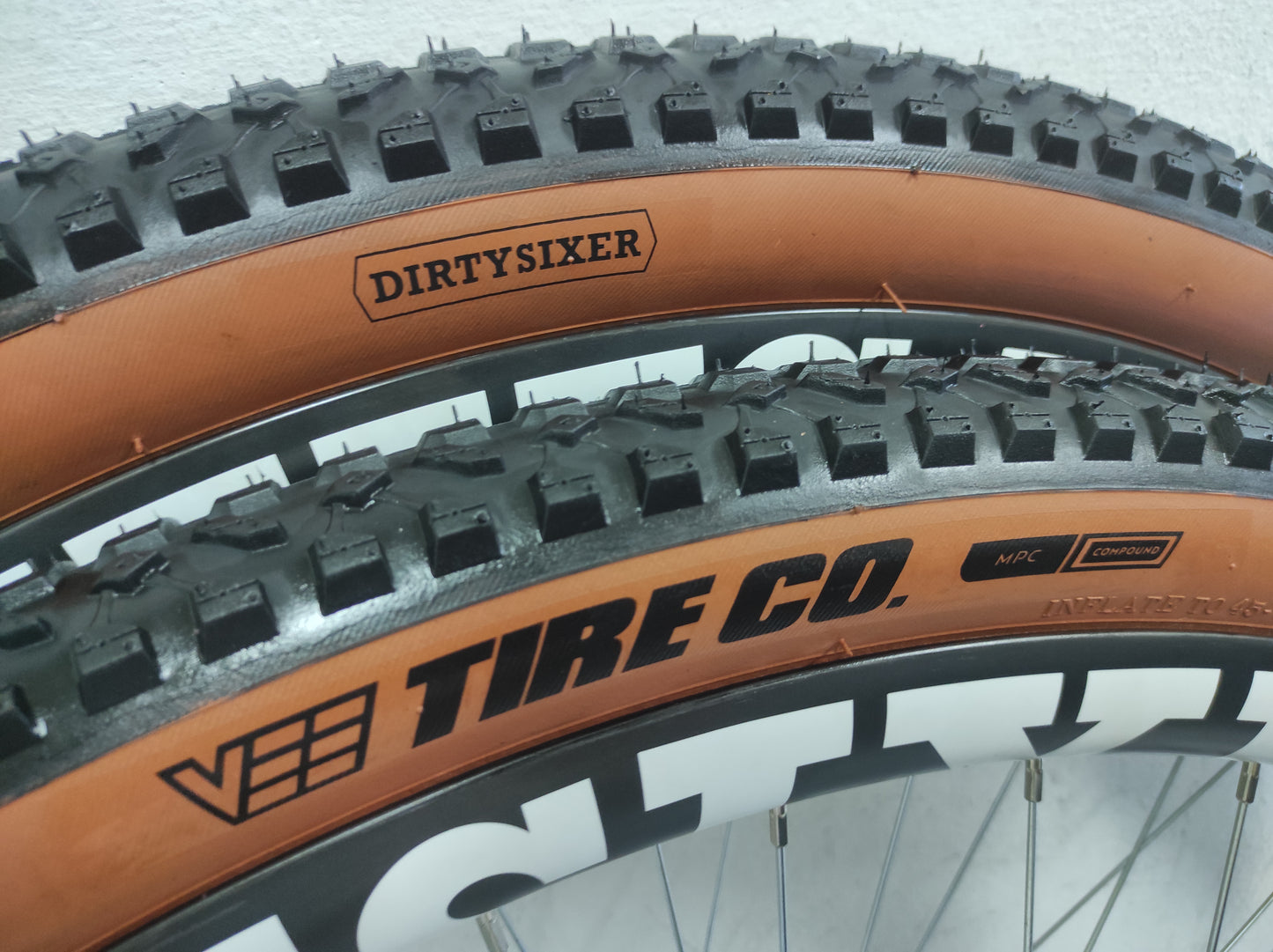 DirtySixer VeeTire 32" and 36"