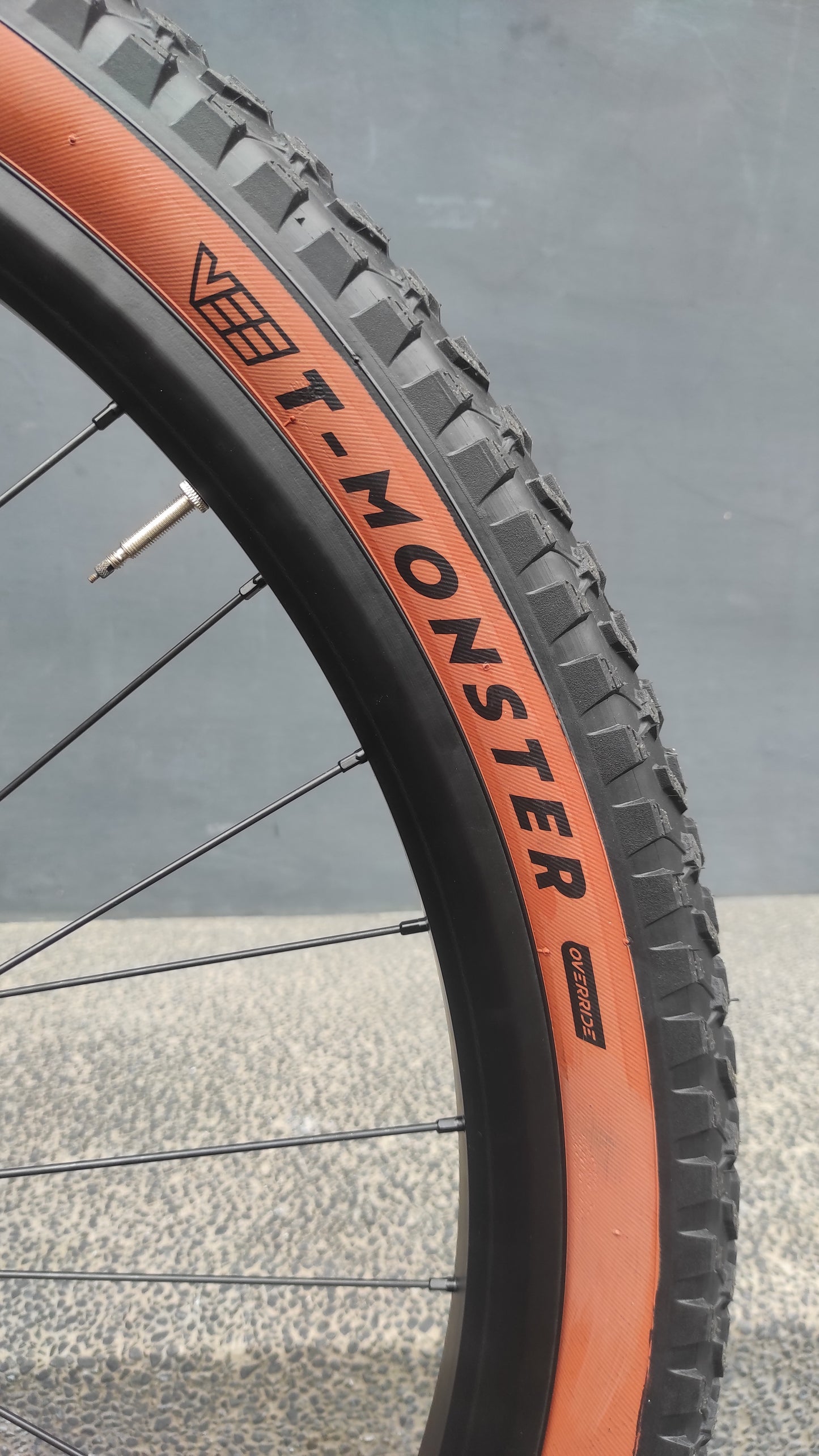 DirtySixer VeeTire 32" and 36"